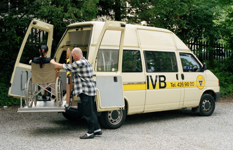Foto Behindertentransporte Kasse